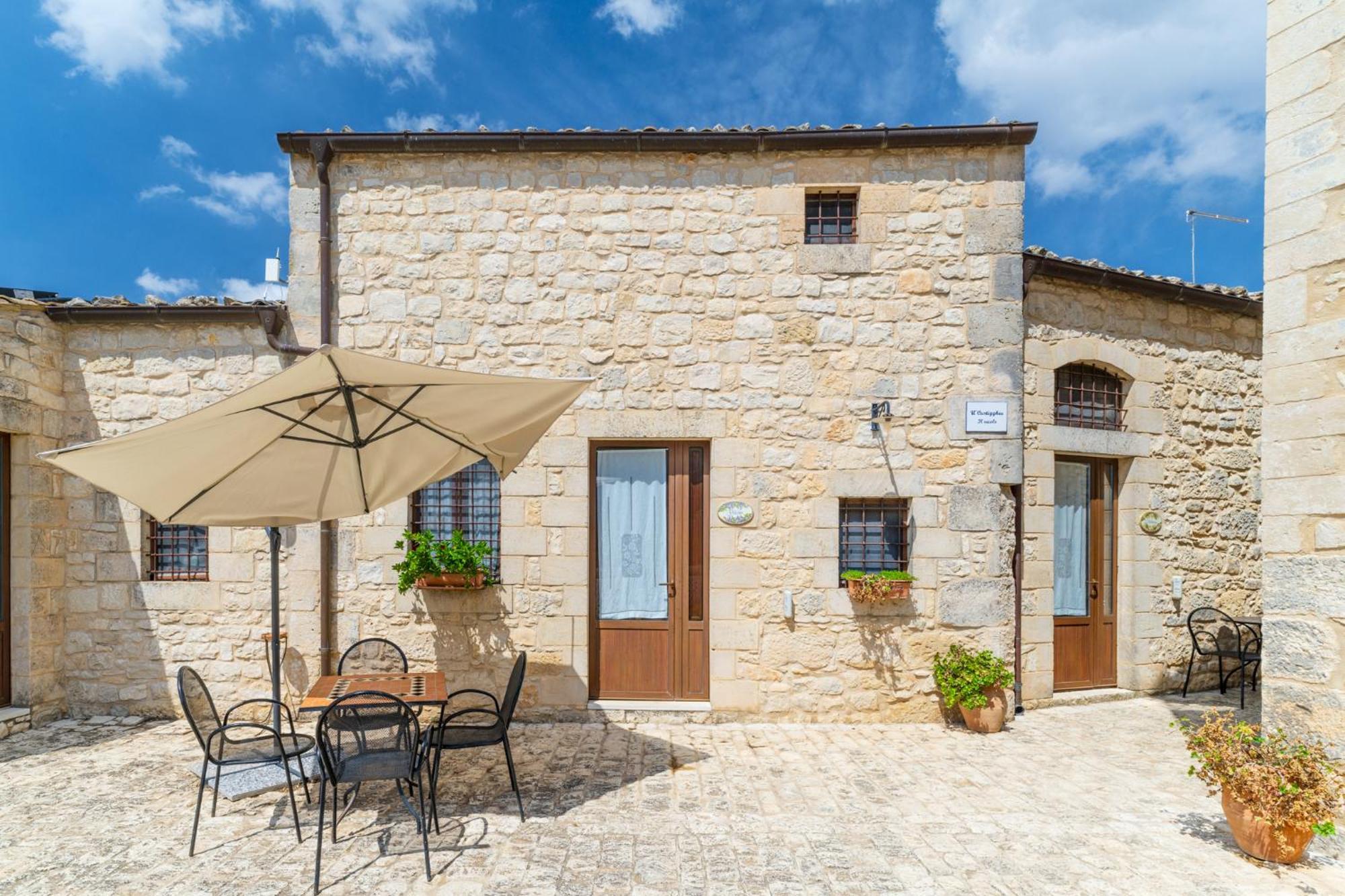 Borgo Monachella Bed & Breakfast Ragusa Ngoại thất bức ảnh